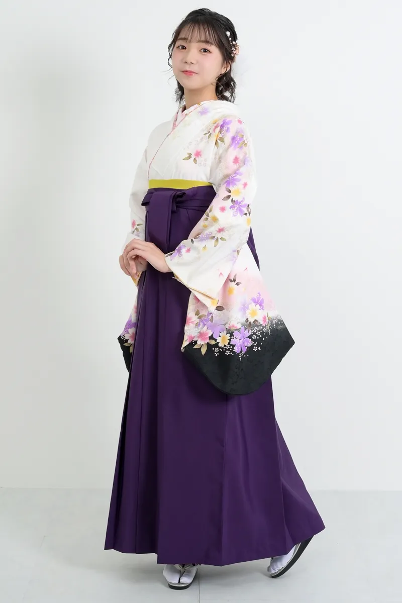 着物】白地に黒袖ｻｸﾗ+【袴】ムラサキ│ネットで簡単・便利に☆袴