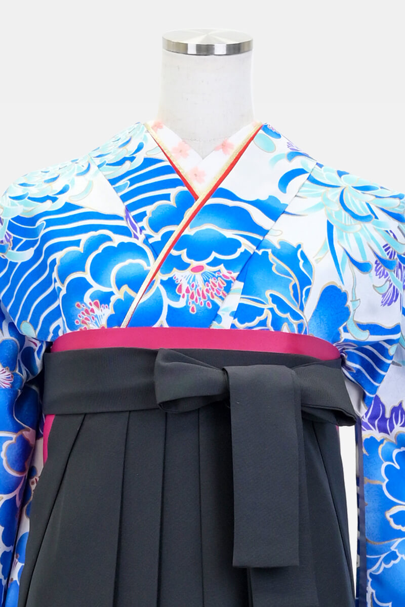 着物】青に流水牡丹菊+【袴】クロ│ネットで簡単・便利に☆袴レンタル